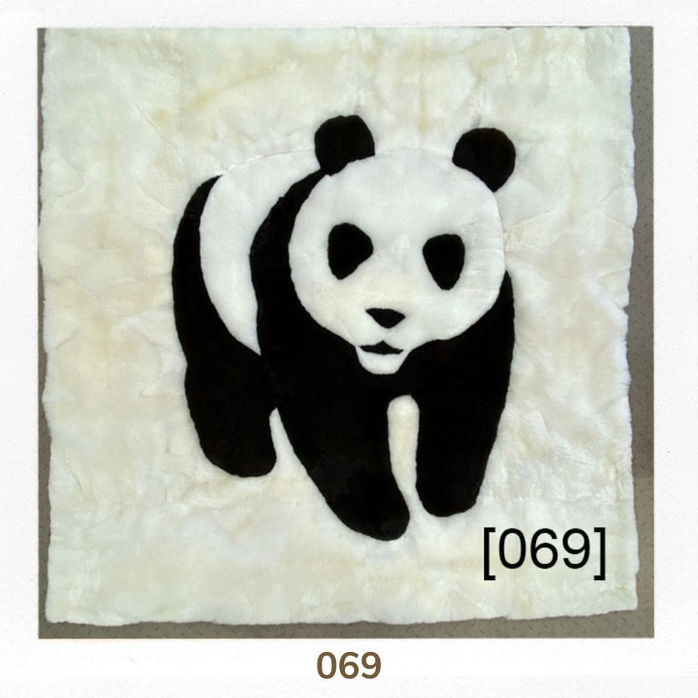 Rug Alpaca Huacaya 1.8x2.1 Panda